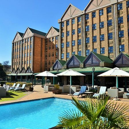 The Centurion Hotel Exterior foto