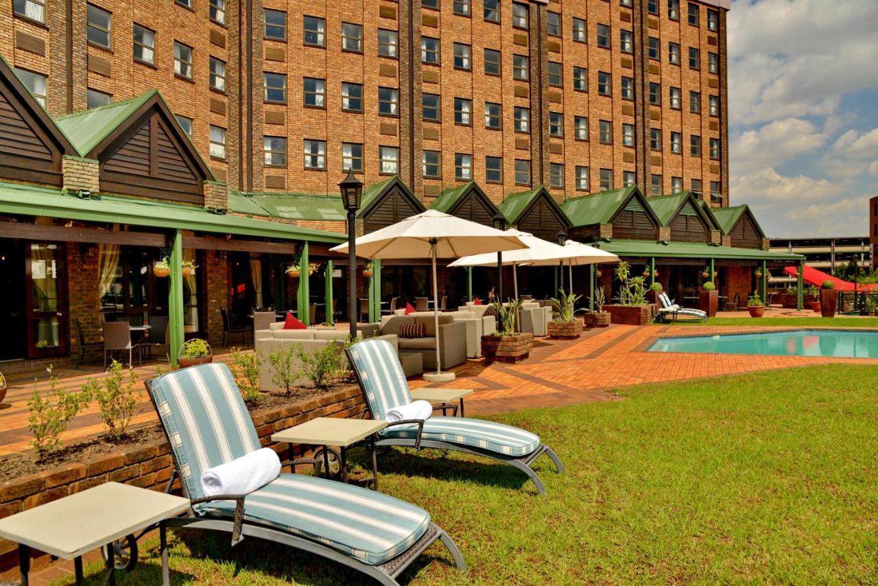 The Centurion Hotel Exterior foto