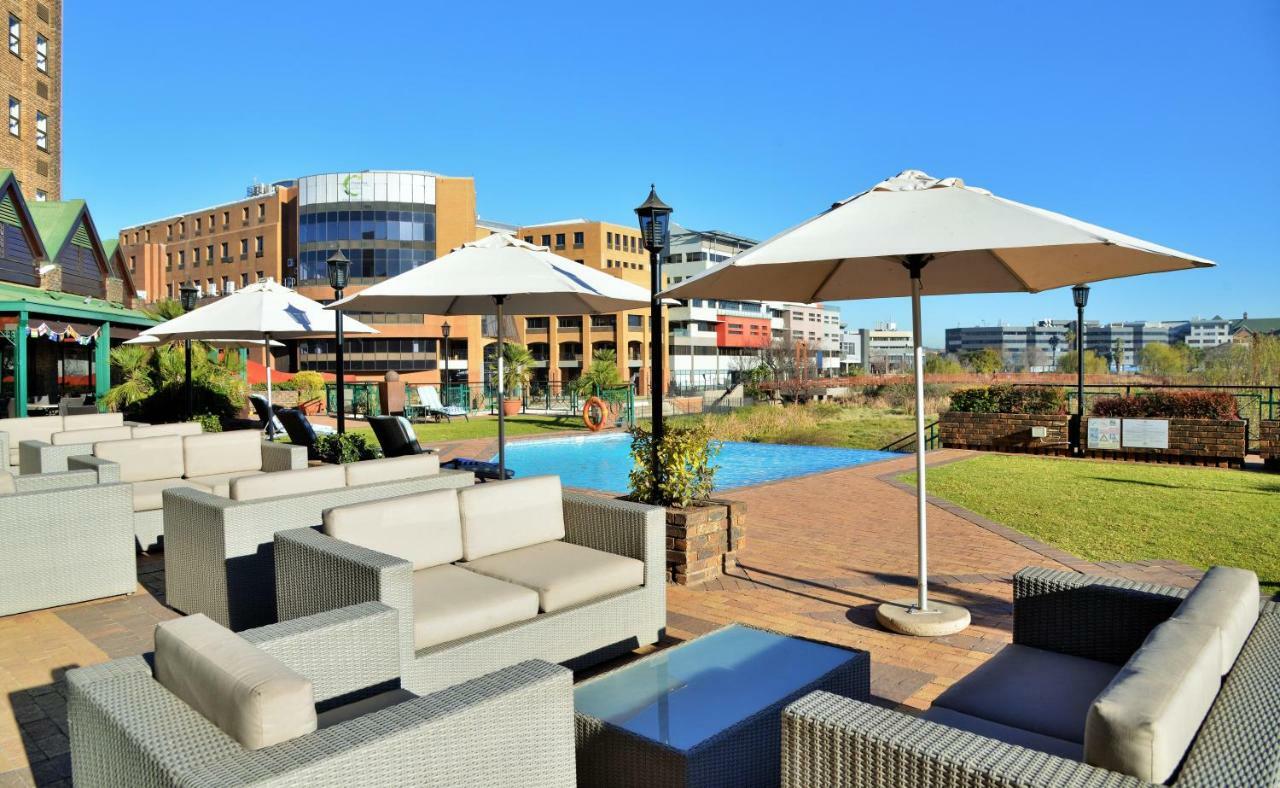The Centurion Hotel Exterior foto