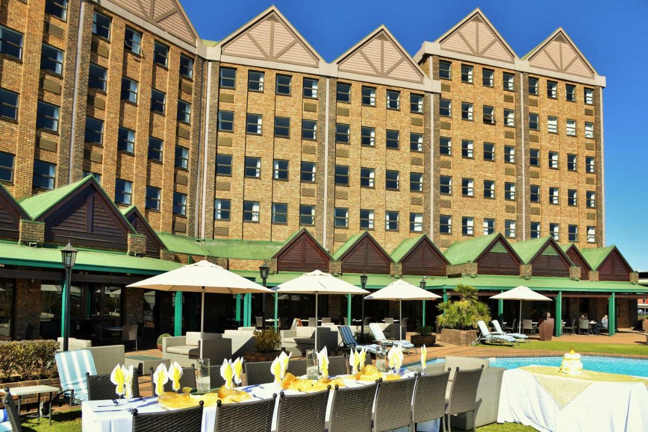 The Centurion Hotel Exterior foto