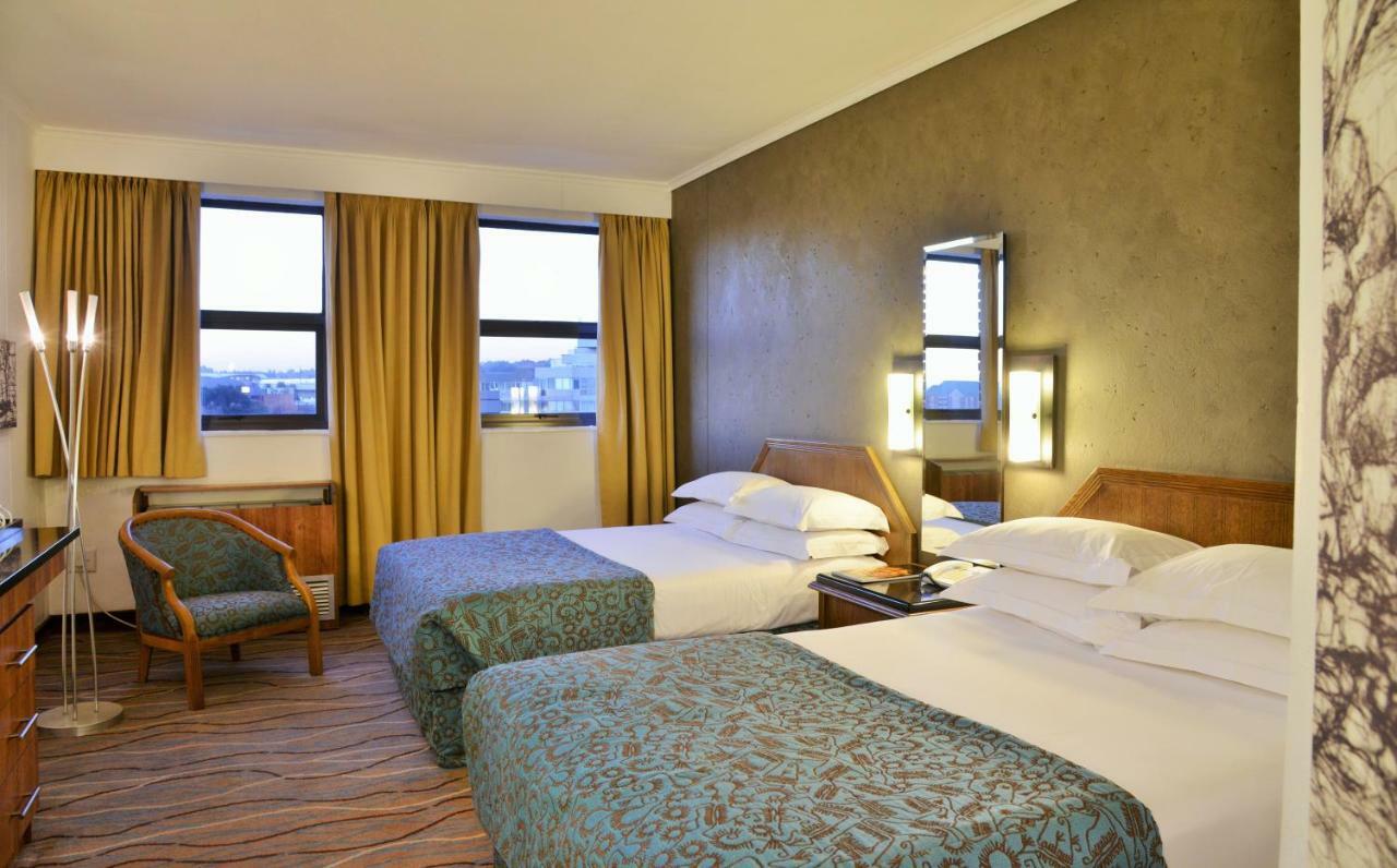 The Centurion Hotel Exterior foto